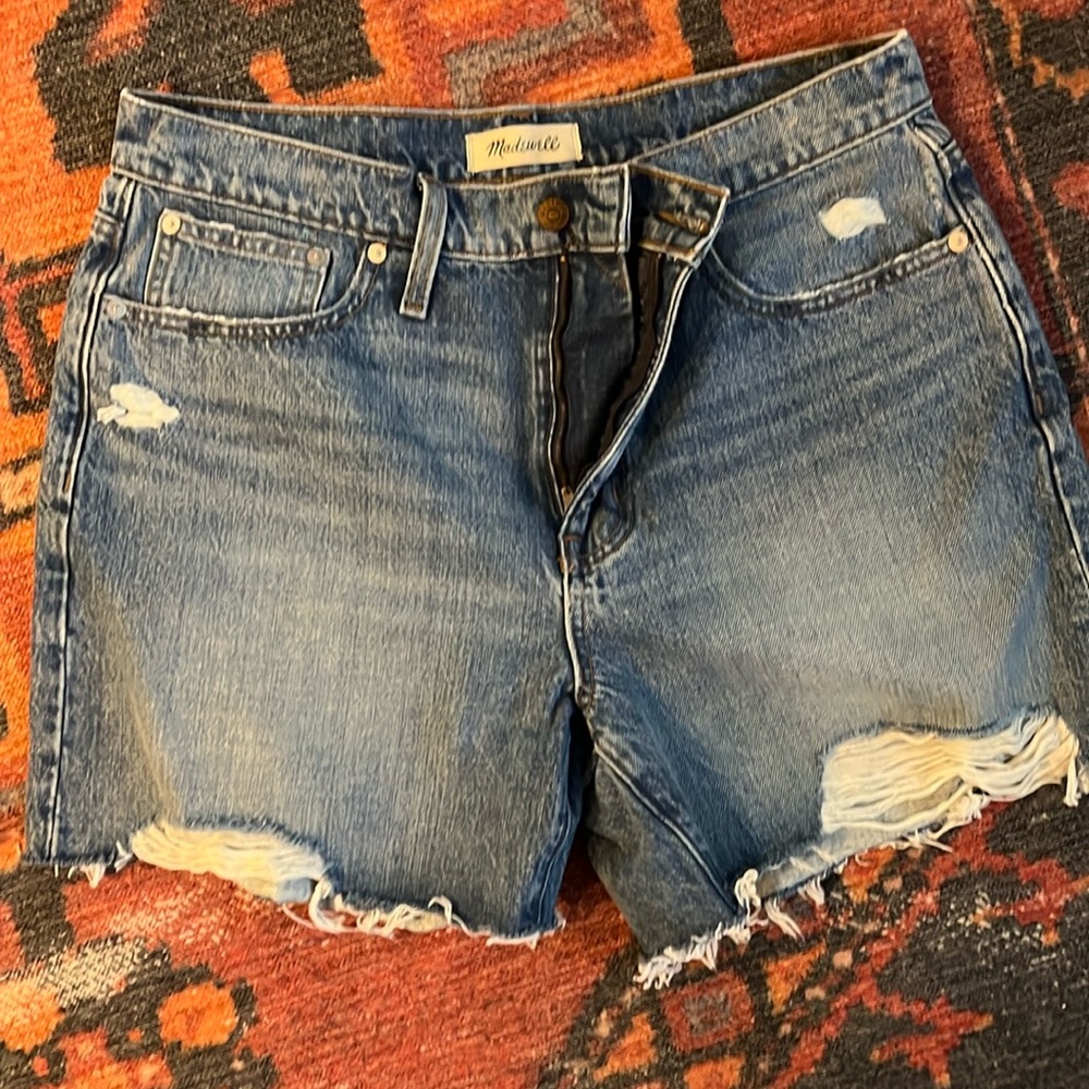 Madewell relaxed mid-length shorts